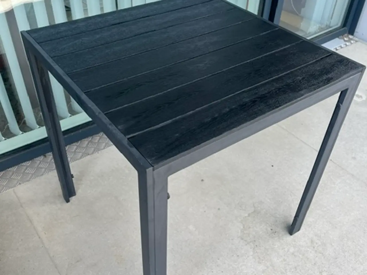 Billede 1 - Sort havebord 70x70
