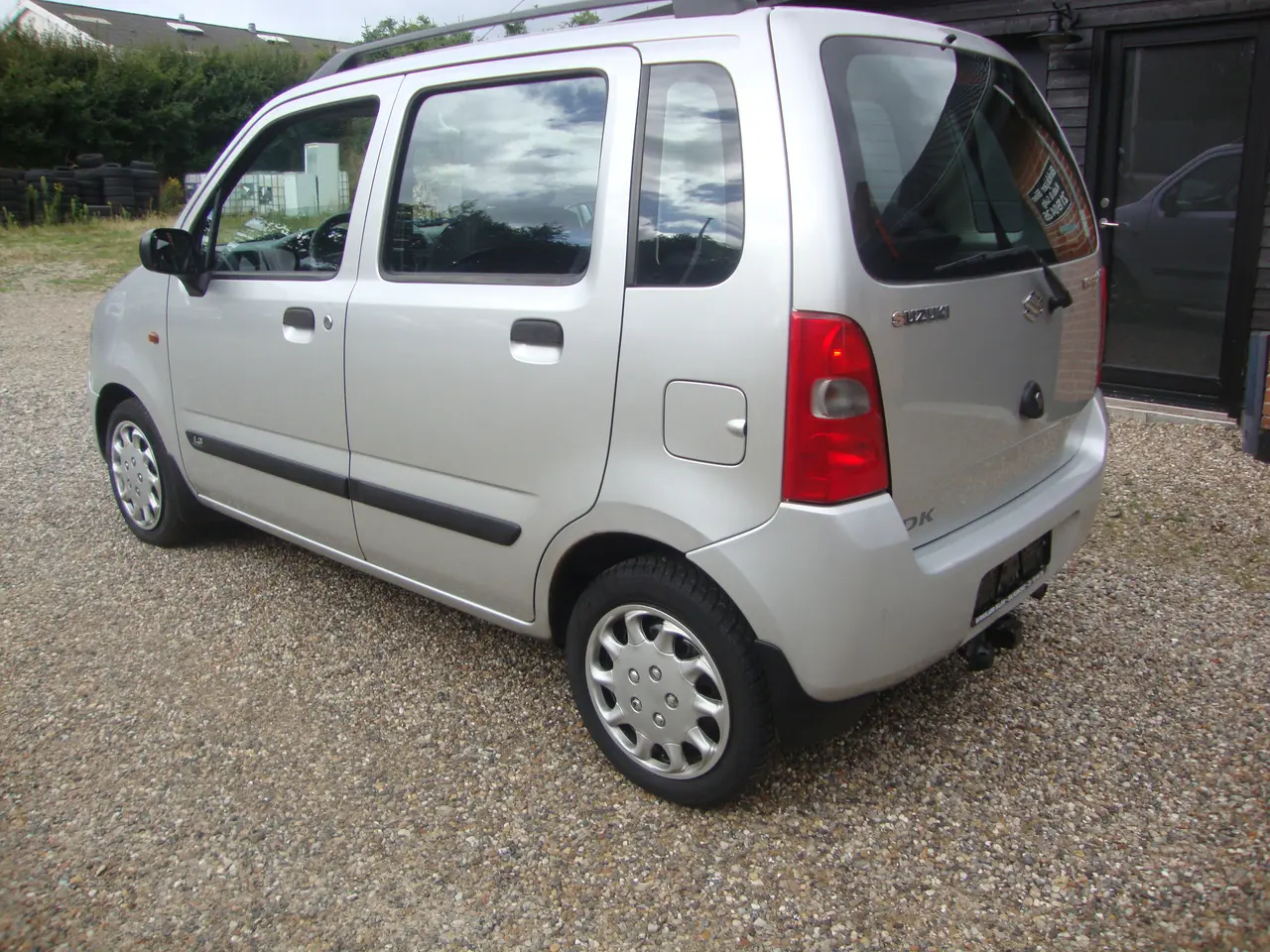 Billede 3 - Suzuki Wagon til salg fin bil