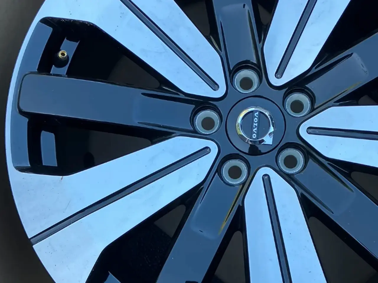Billede 1 - Orginale Alufælge 19 “ til Volvo XE40