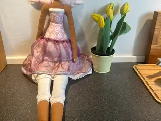 Flot original Tilda-engel/stofdukke – Højde 65 cm