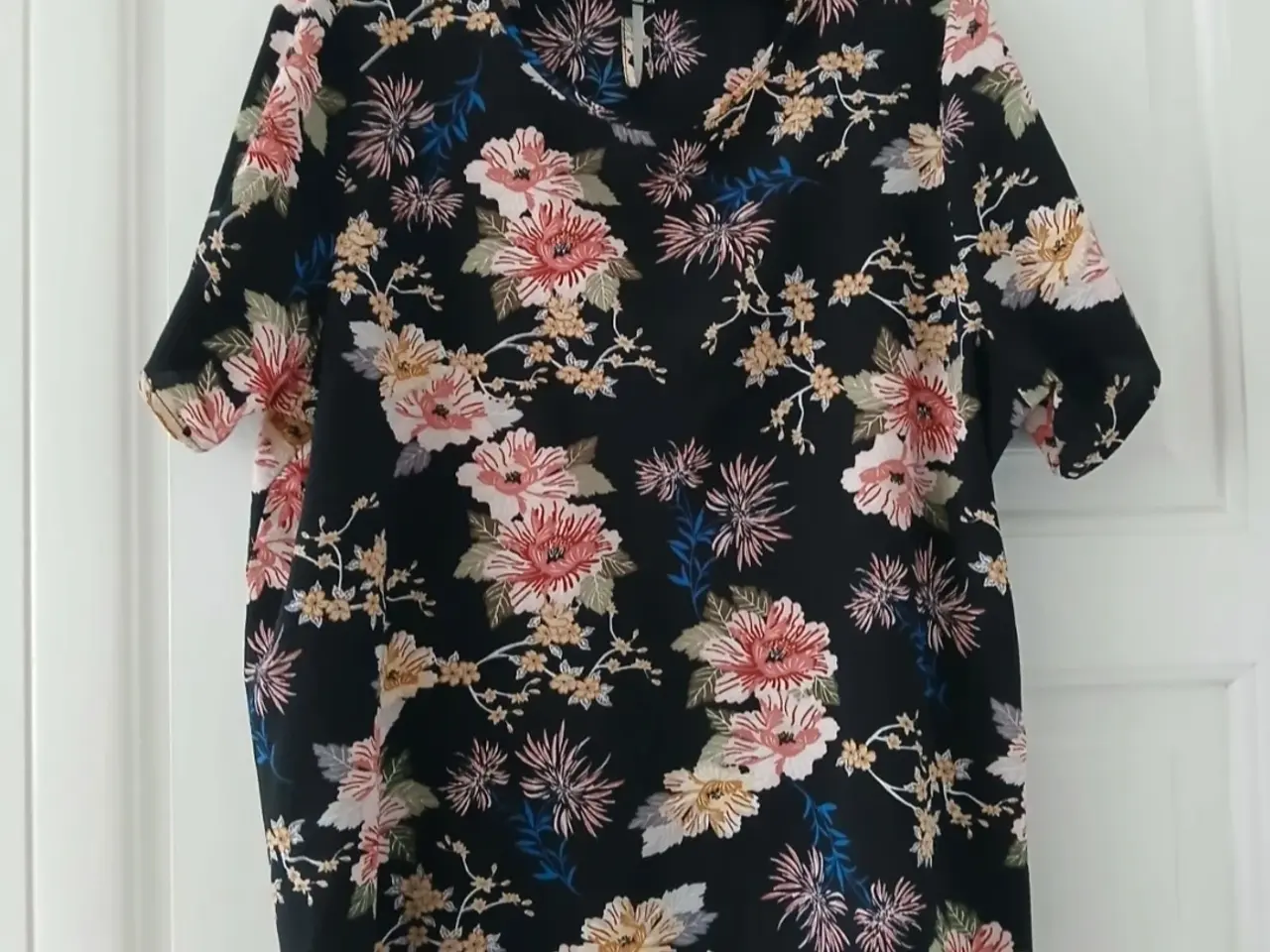Billede 1 - Blomstre sommer bluse