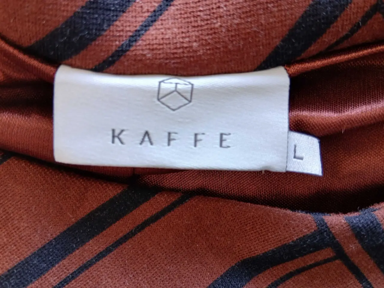 Billede 7 - Kjole. Kaffe. Large/40