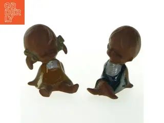 Porcelænsfigurer af børn (str. 8x7 cm)