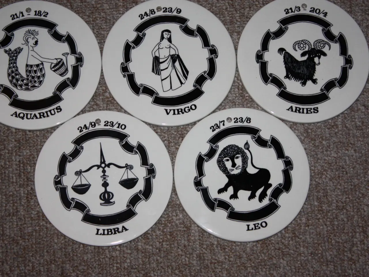 Billede 4 - Knabstrup horoskop platter diam. 15,3 cm