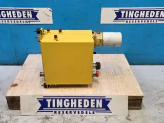 New Holland TX68 Hydrauliktank 84000629