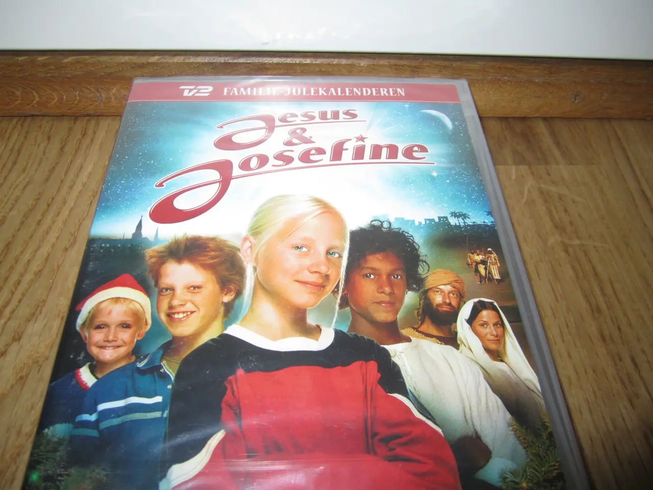 Billede 1 - JESUS & JOSEFINE. Ny i folie.