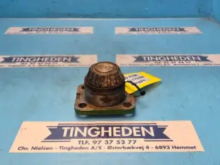 John Deere 6215R Pin AL172488