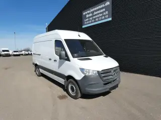 Mercedes-Benz Sprinter 316 2,1 CDI A2 H2 RWD 163HK Van 6g