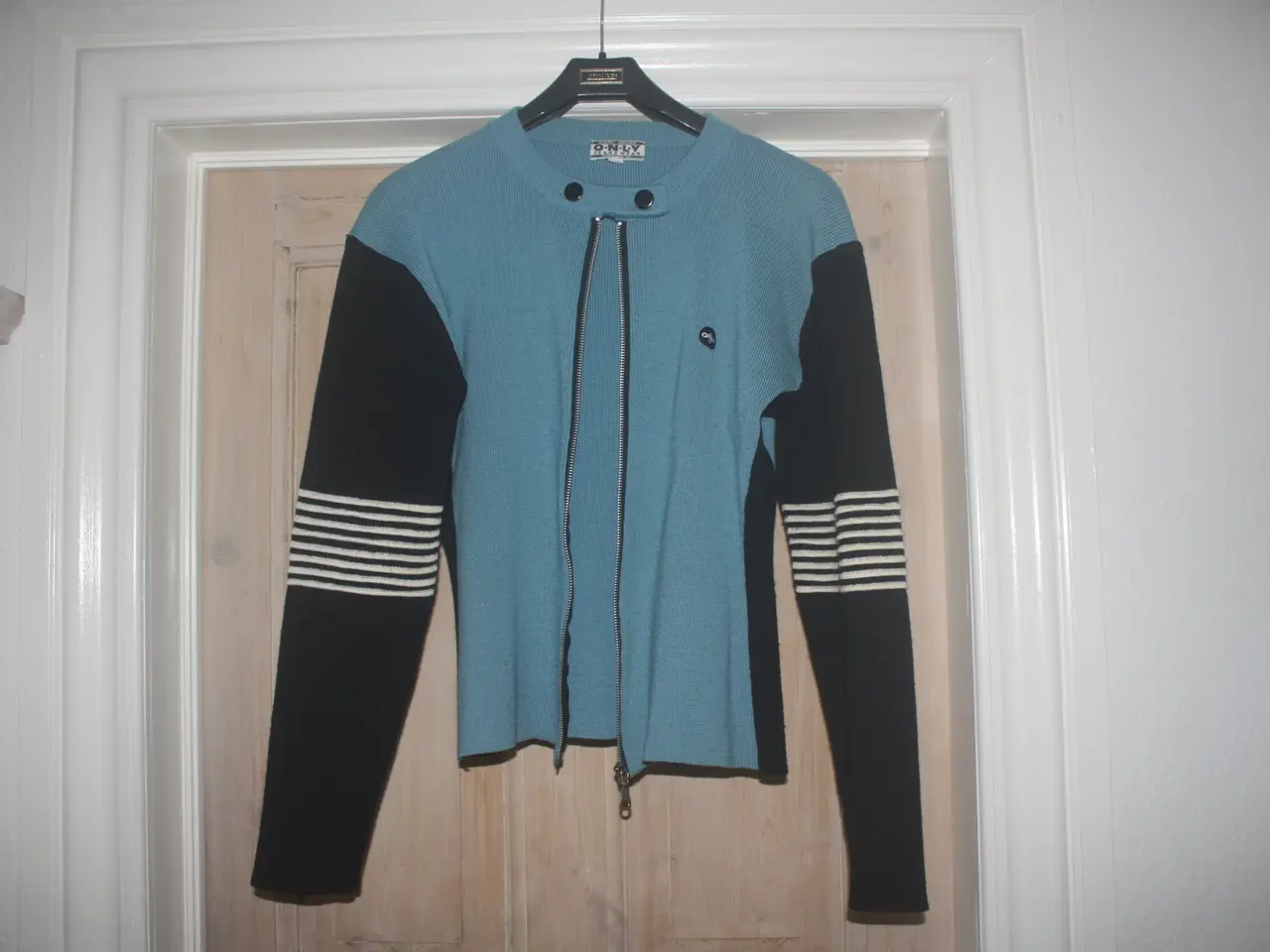 Billede 1 - ONLY strik cardigan Str. M