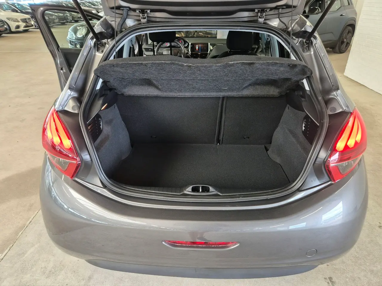 Billede 16 - Peugeot 208 1,6 BlueHDi Active 100HK 5d