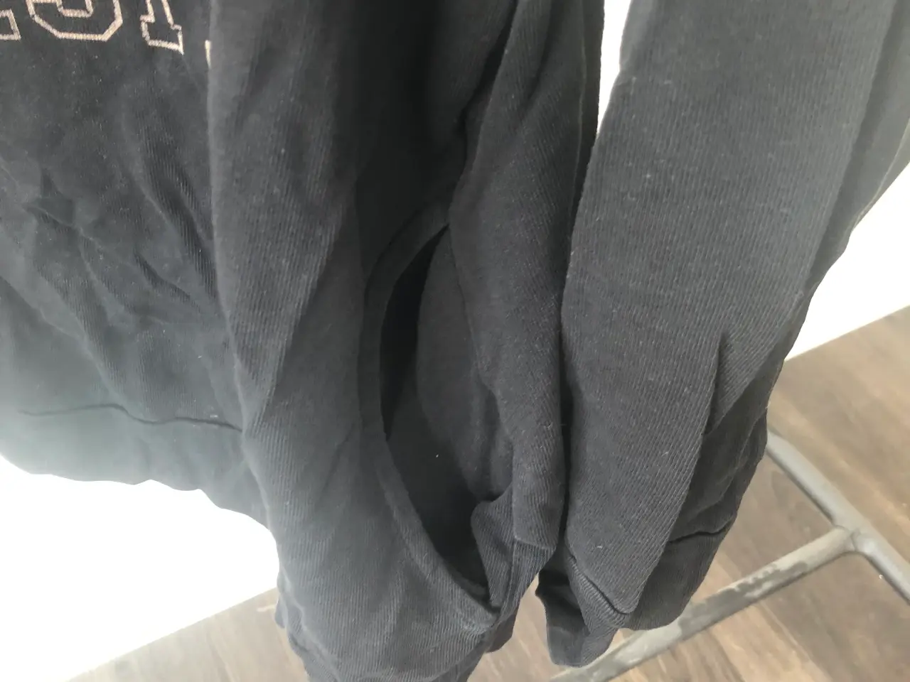 Billede 4 - Sweatshirt med lommer, str L