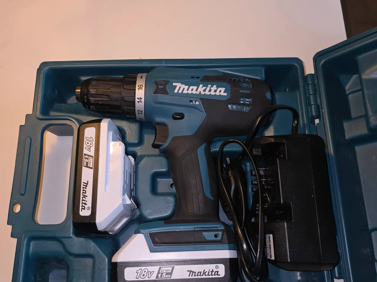 Billede 3 - Makita bore-/skruemaskine sæt 18v
