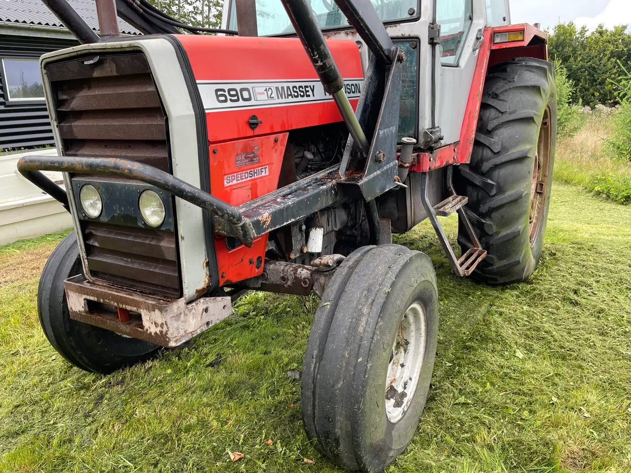 Billede 1 - Massey Ferguson 690 med VETO 1000 frontlæsser