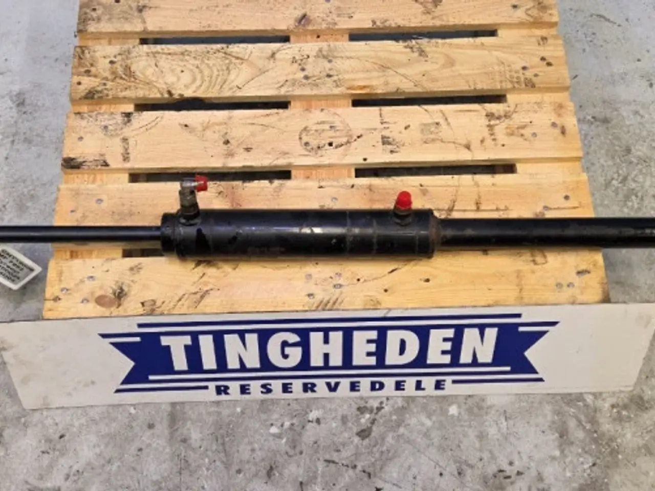 Billede 2 - Massey Ferguson 7252 Styrecylinder 45100025