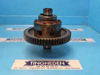 Deutz M2680 Transmission 06260234
