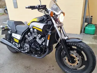 Yamaha V-MAX