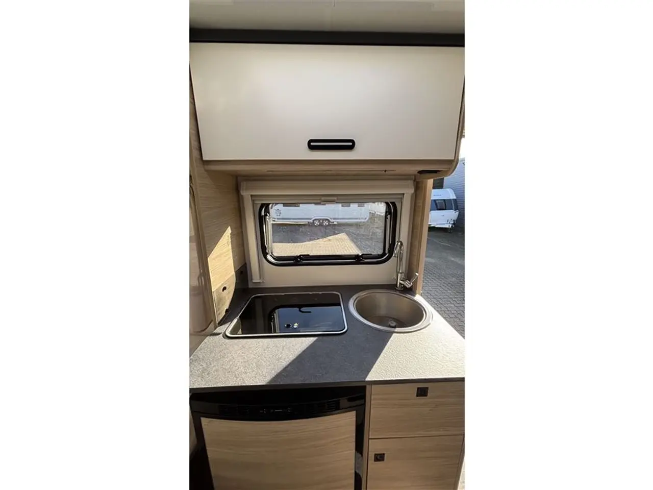 Billede 8 - 2026 - Caravelair Alba Style 390 DK Line masser af udstyr