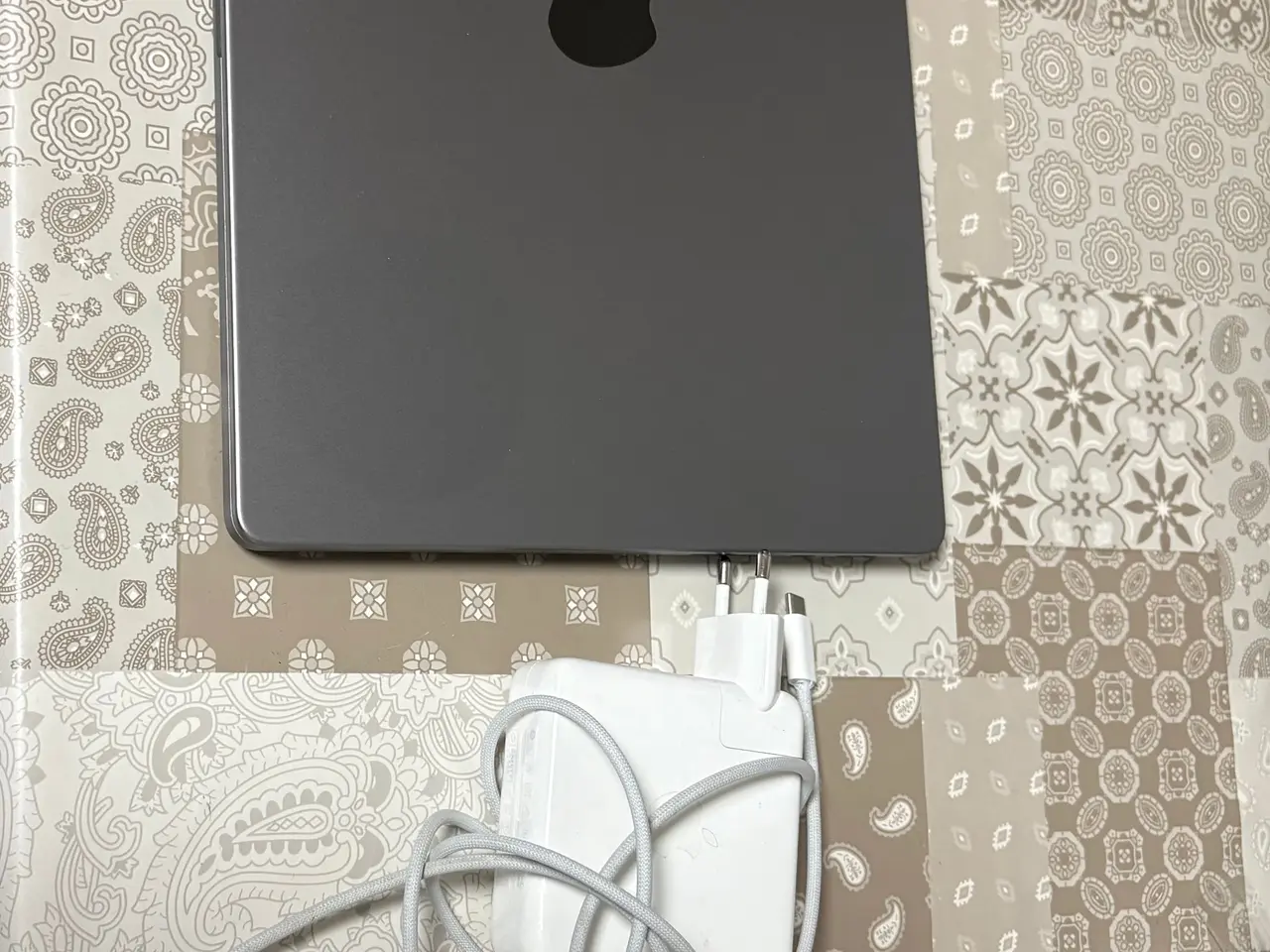 Billede 7 - Som ny: MacBook Pro 14" M2 Pro (16 GB RAM) – Flot 