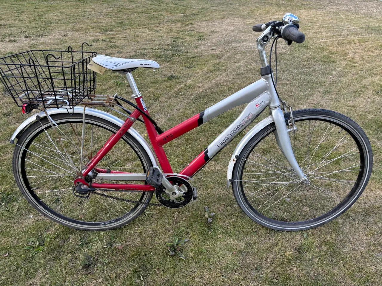 Billede 1 - Velkørende Dame/pige cykel