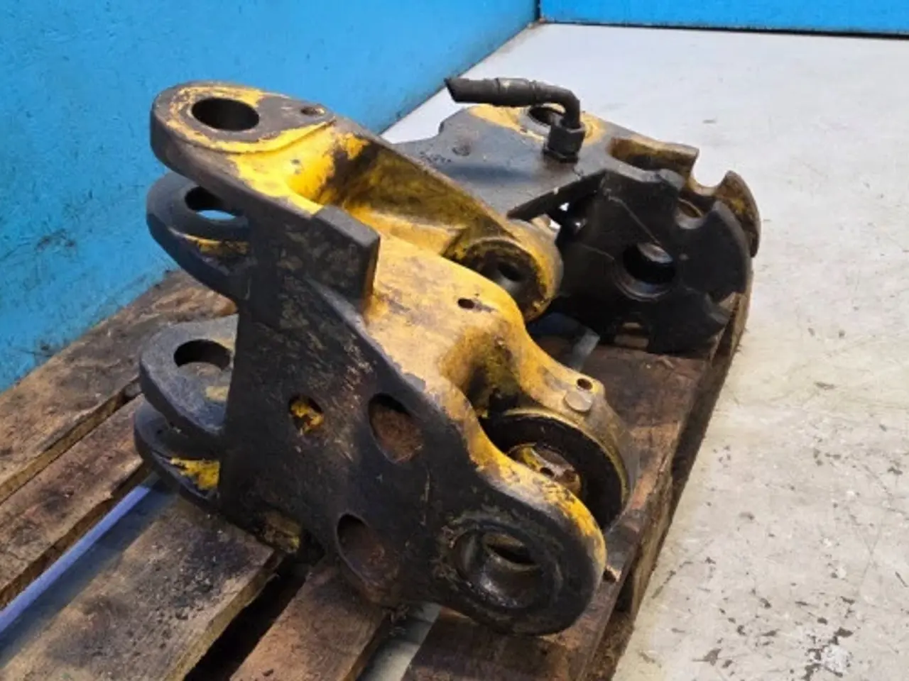 Billede 3 - New Holland LB110 Beslag 85803623