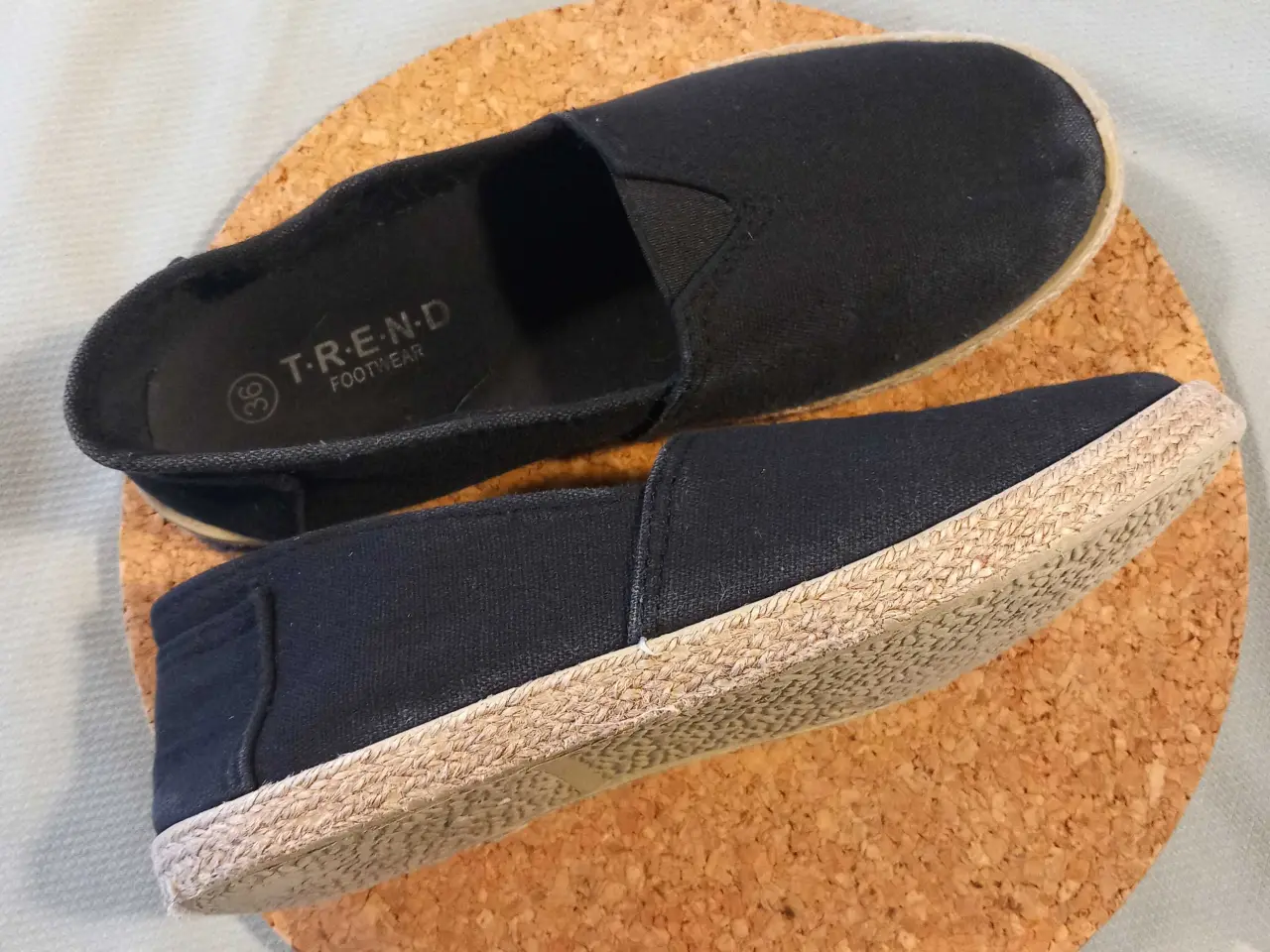 Billede 3 - Sorte slip-ons sko