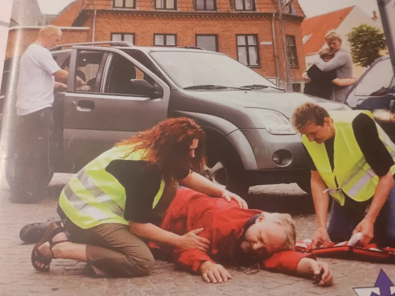 Billede 1 - Bøger til førstehjælpskursus til kørekort B.