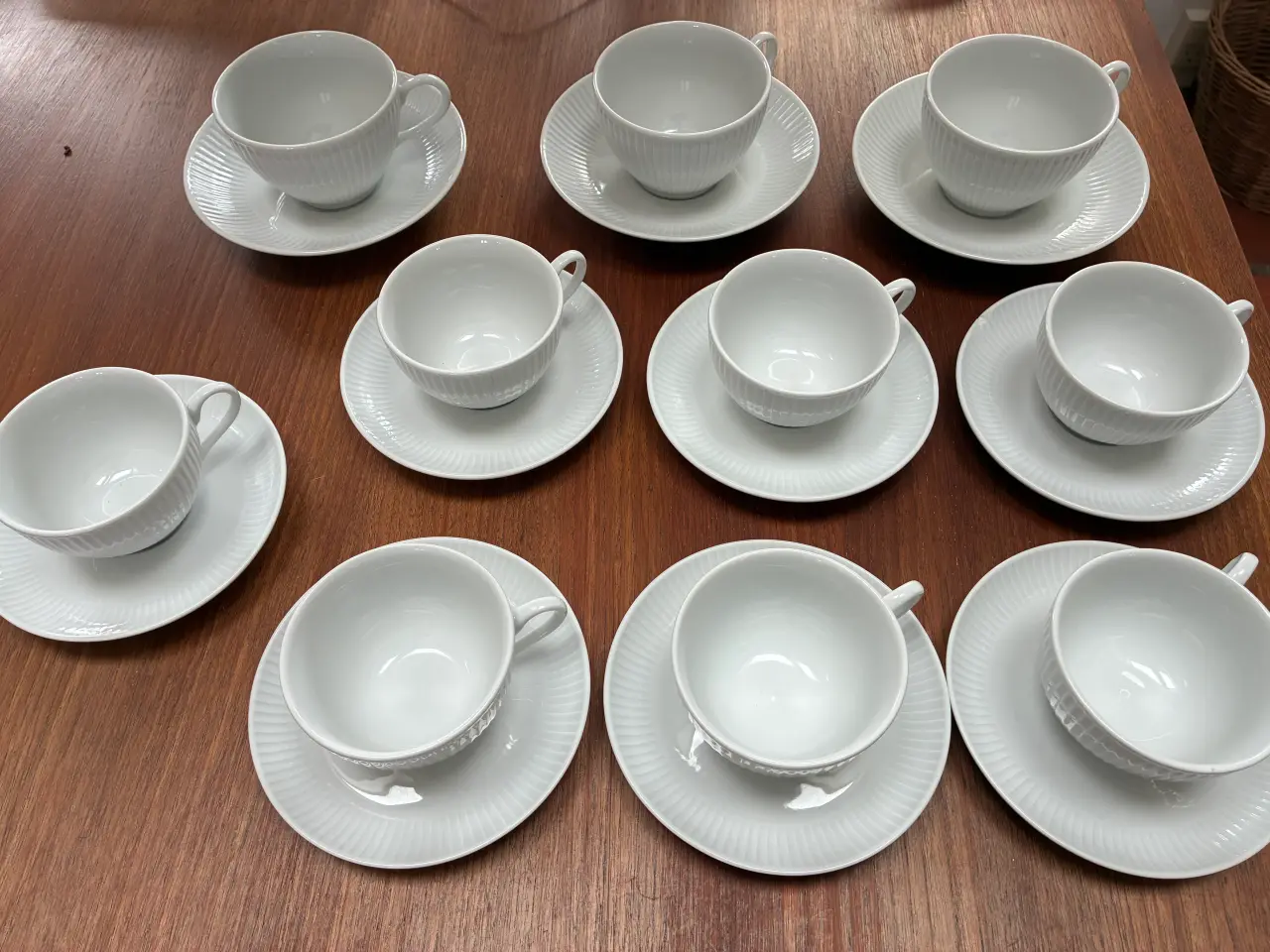 Billede 1 - Pillivvuyt kaffe og te kopper