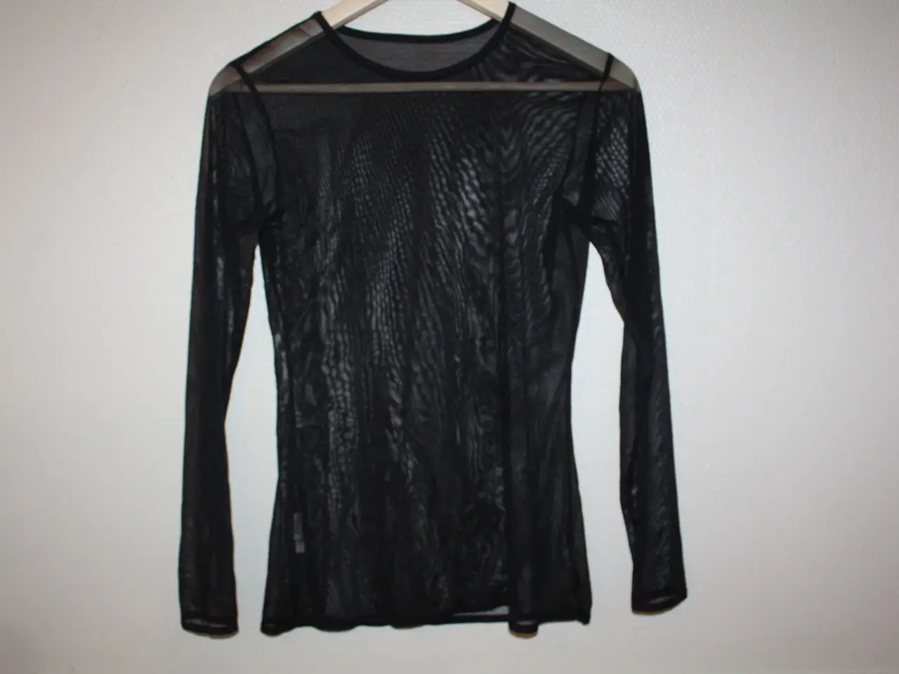 Billede 12 - bluse Sanit Tropez str M