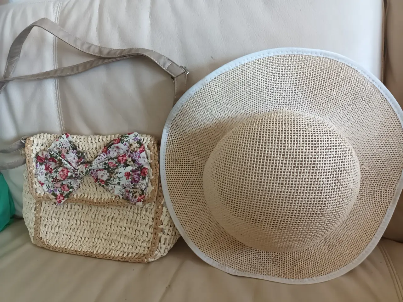 Billede 1 - FLOT SOMMER SKULDERTASKE & SOMMERHAT