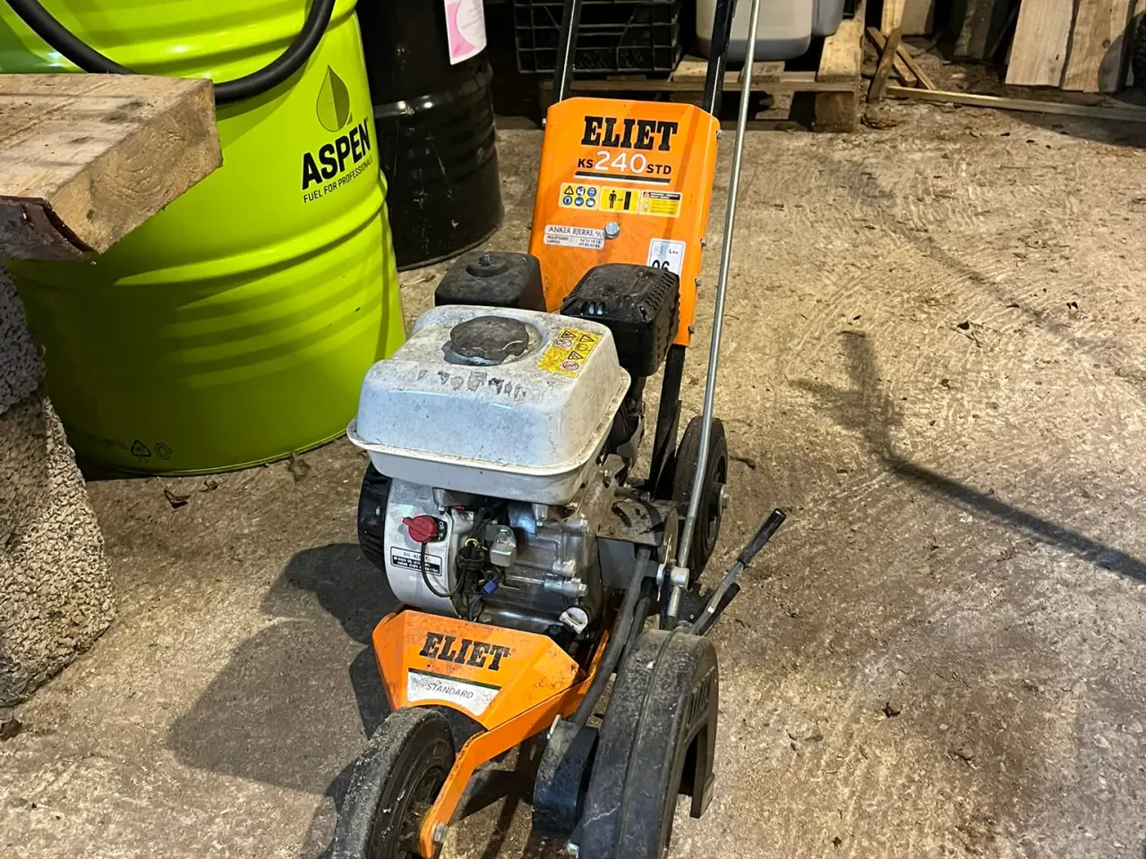 Billede 1 - Eliet Kantskærer med hondamotor