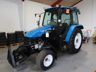 TRAKTOR, New Hol