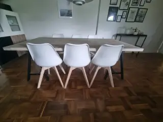 Spisebord