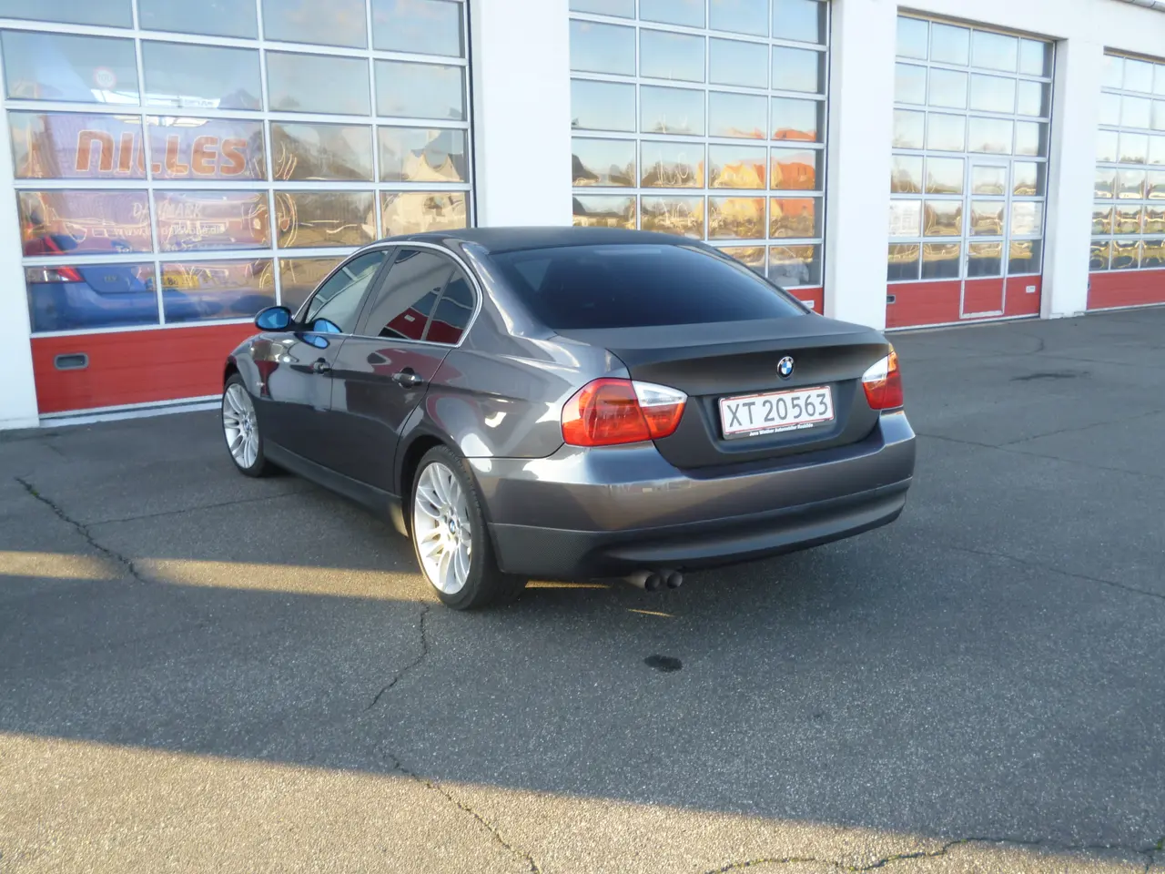 Billede 2 - velholdt BMW 325I