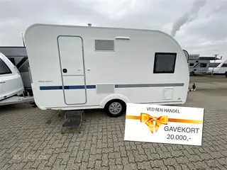 2026 - Adria Altea 402 PH Adria Altea 402 PH årg. 2026 4 sovepladser, 4 siddepladser Myggenet - halvdør kr. 1.640,- er lagt i prisen