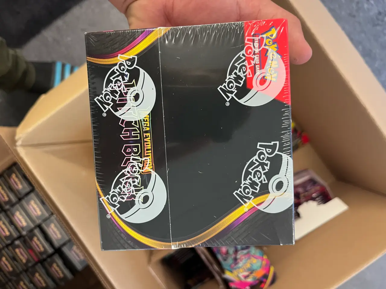 Billede 1 - Pitch Black Booster Box - pokemon engelsk