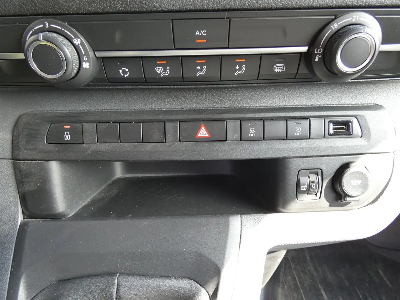 Billede 12 - Toyota Proace Medium 2,0 D Base++ Ladbil 120HK Ladv./Chas. Man.