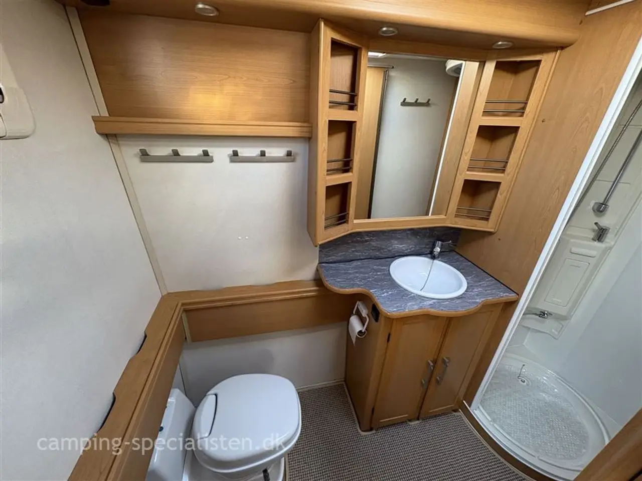 Billede 8 - 2007 - Kabe Safir TDL KS Kabe Safir TDL KS 2007 - Se den nu hos Camping-Specialisten.dk