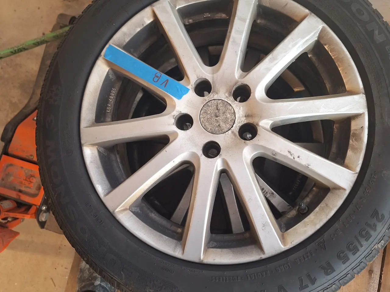 Billede 1 - Vinterdæk med alufælge 215/55 R17 Toyota avensis