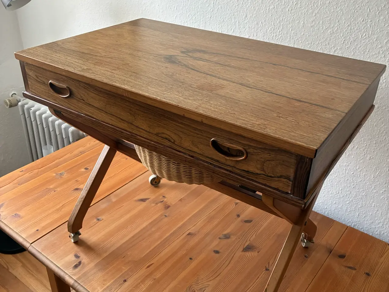 Billede 1 - Sybord palisander med kurv