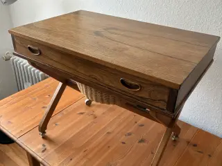 Sybord palisander med kurv