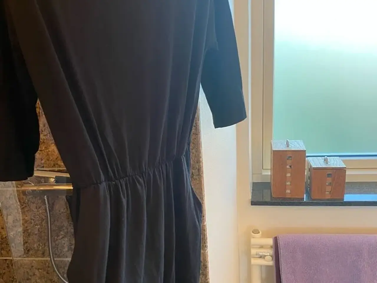 Billede 3 - Pieces kjole med lommer str small