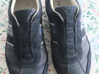 Blå sneakers str 40
