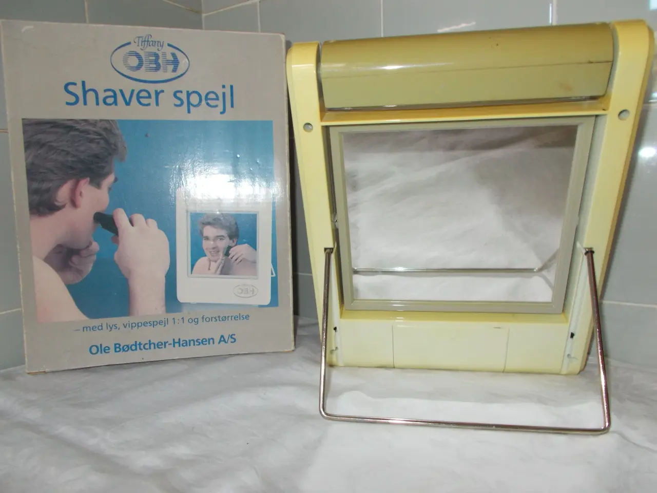 Billede 2 - NEDSAT Make-up / shaver spejl