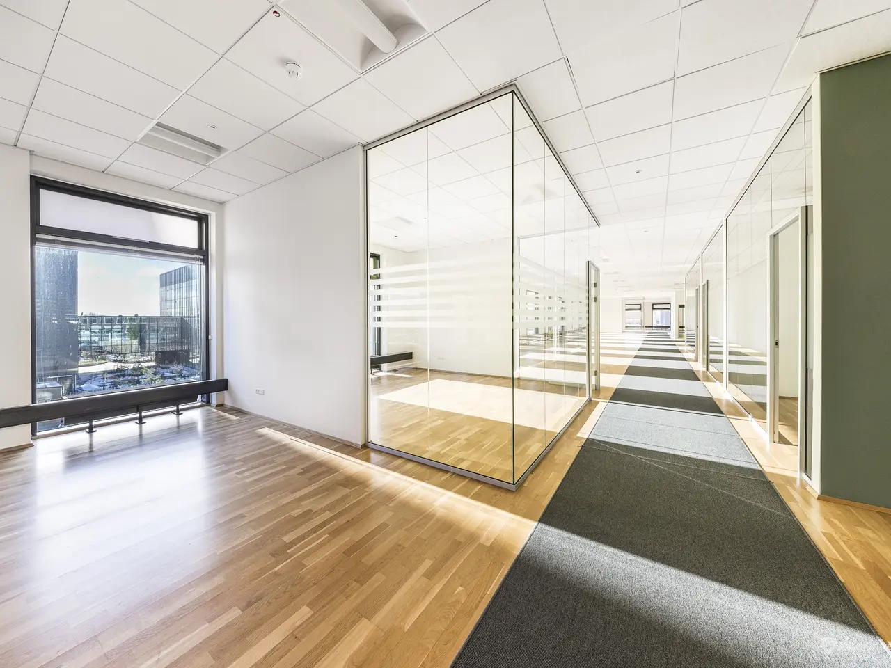 Billede 2 - Rummeligt og moderne kontor på 3.050 m²