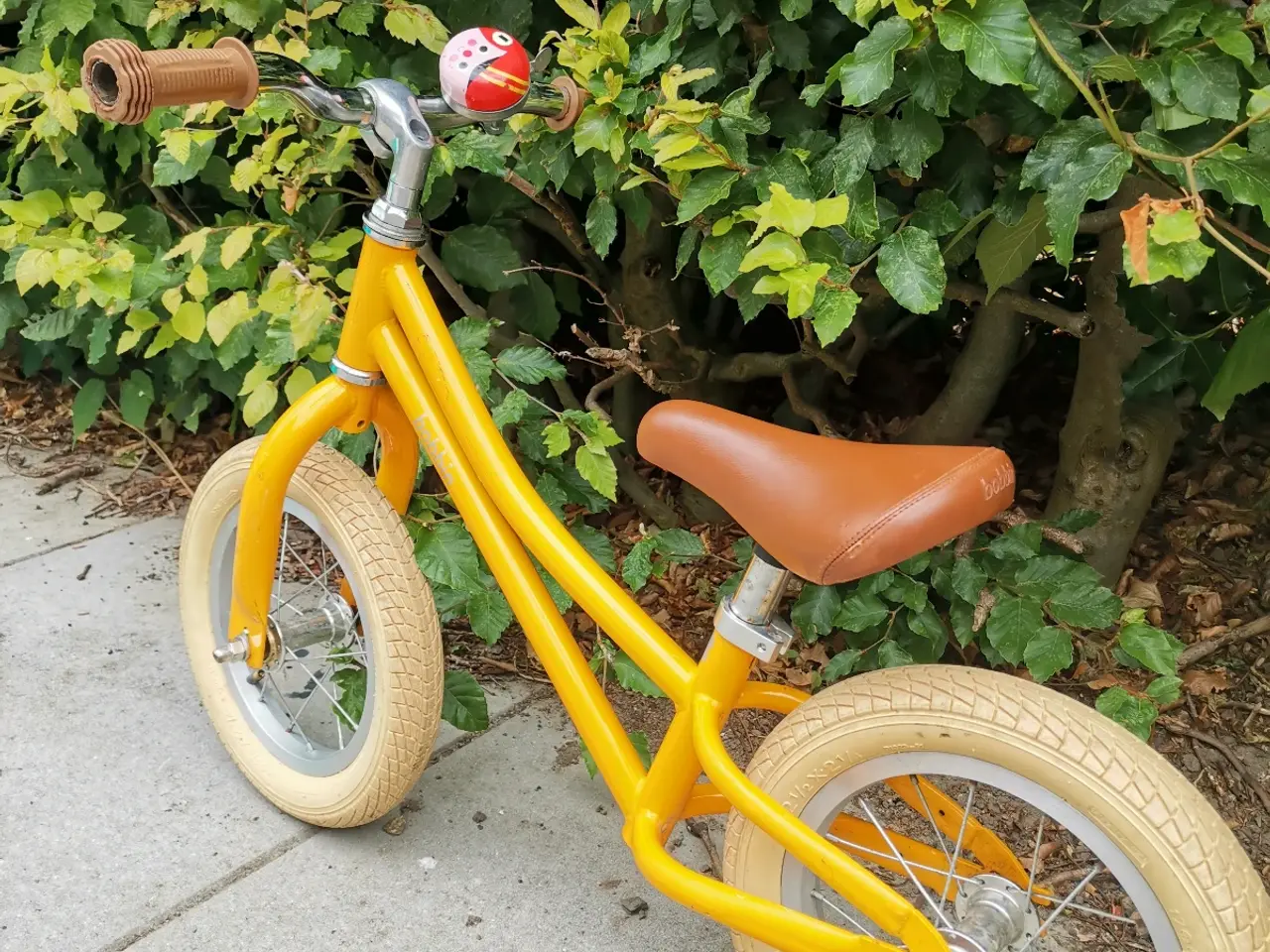 Billede 2 - Bobbin løbecykel 12"