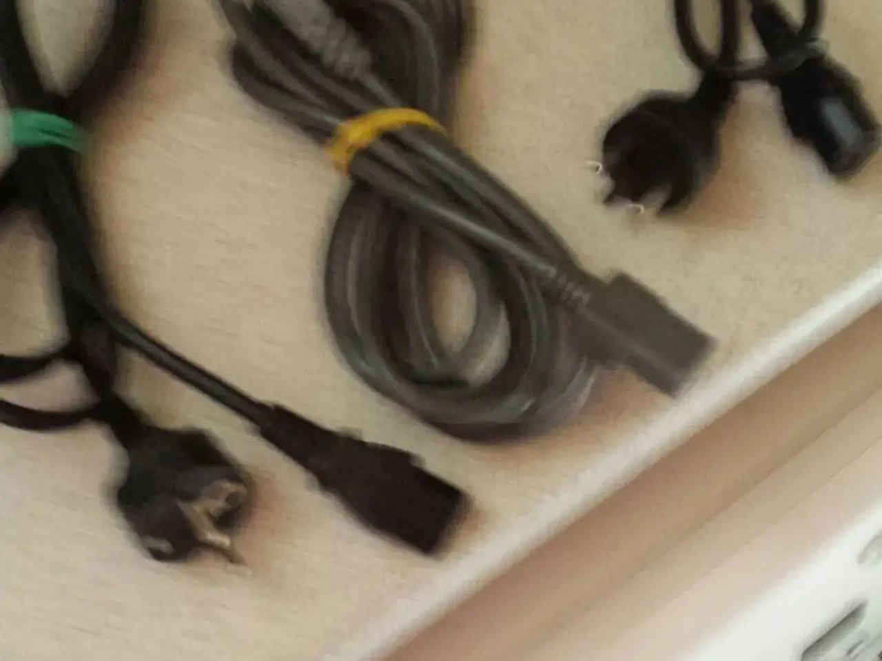 Billede 1 - Strømkabel til stationære pc'er.