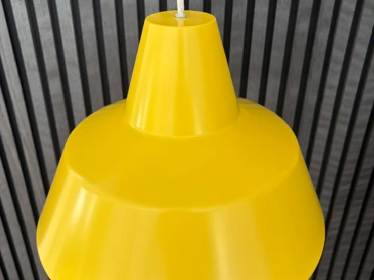 Billede 4 - Louis Poulsen værkstedspendel lampe nymalet i gul