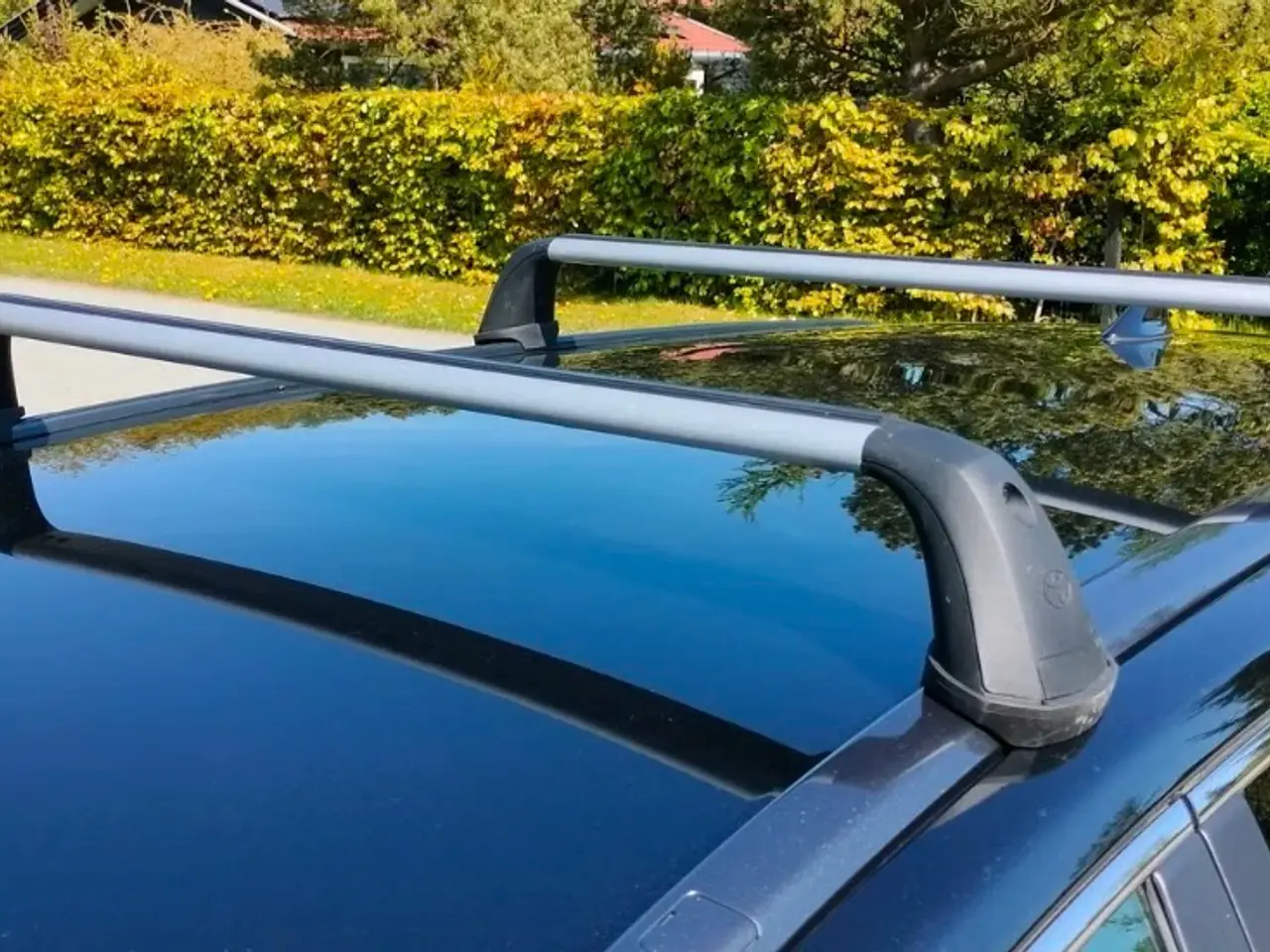 Billede 4 - Tagbøjler til Toyota Avensis Touring