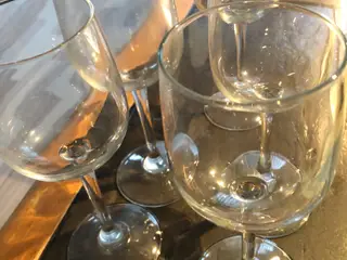 7 hvidvinsglas klare