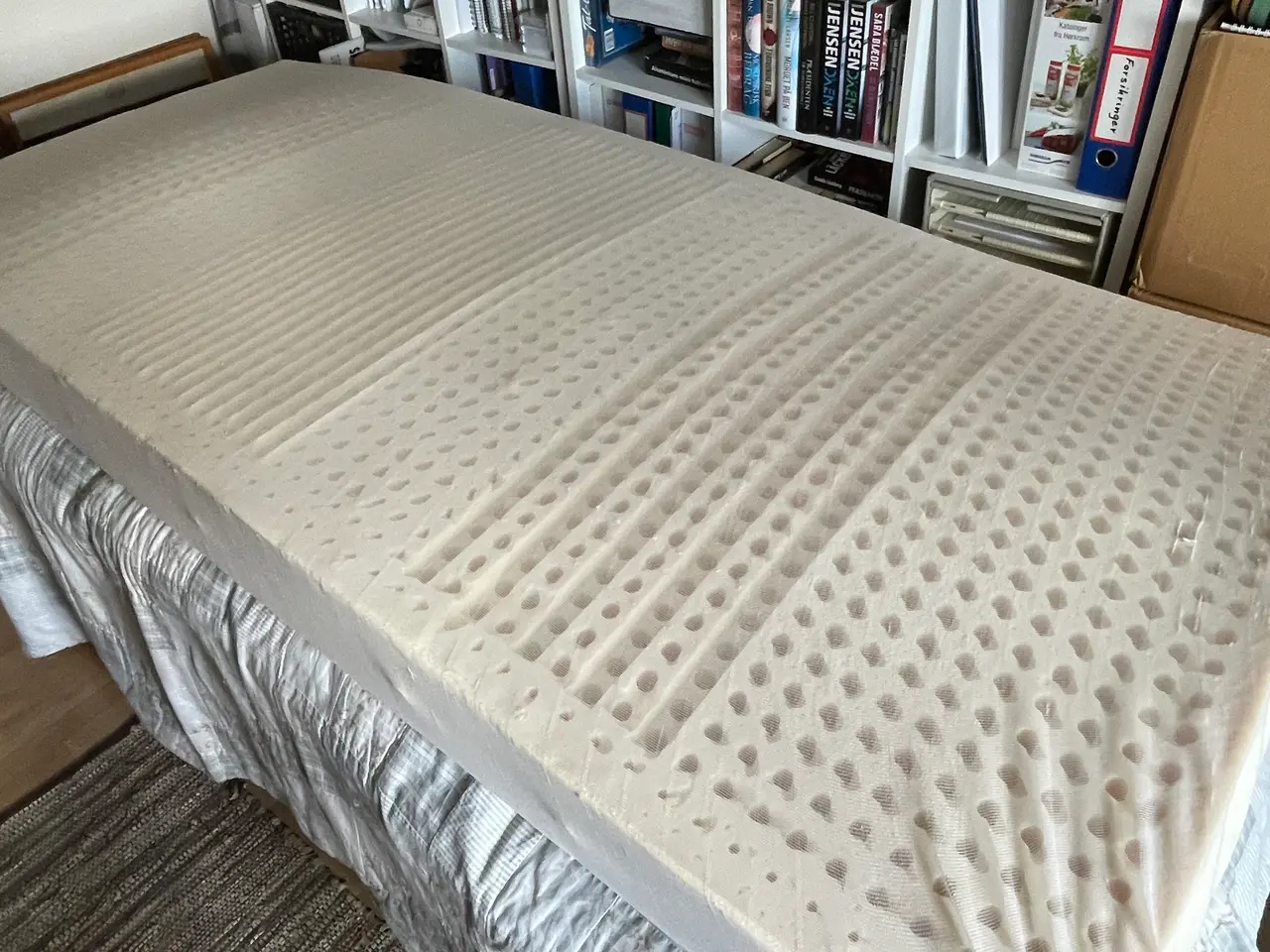 Billede 4 - Lækker Dunlopillo Soul White latexmadras – Luksusk
